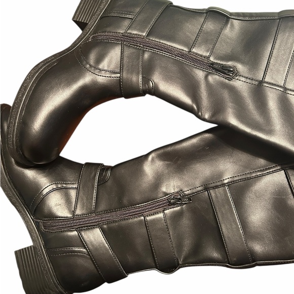 Dolce Vita Black Ardell Dolce Vita Buckle Boots(Size 5.5) - Picture 4 of 9